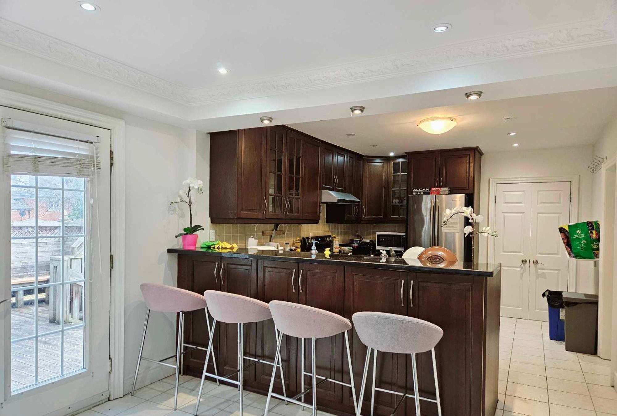 Beautiful Room At Yonge And Sheppard And North York Centre Торонто Экстерьер фото